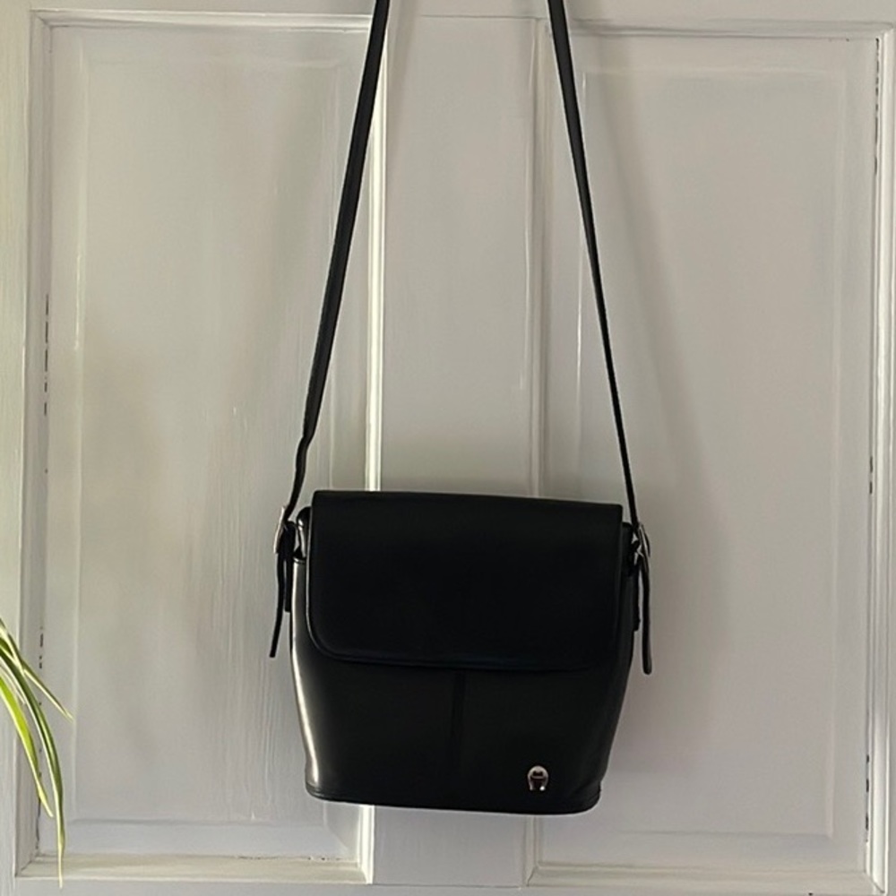 Black leather Aginer crossbody